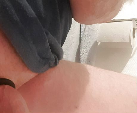I Sit on the Toilet and Cum My Little Cock, Its so Good Waiting for a Wet Ass